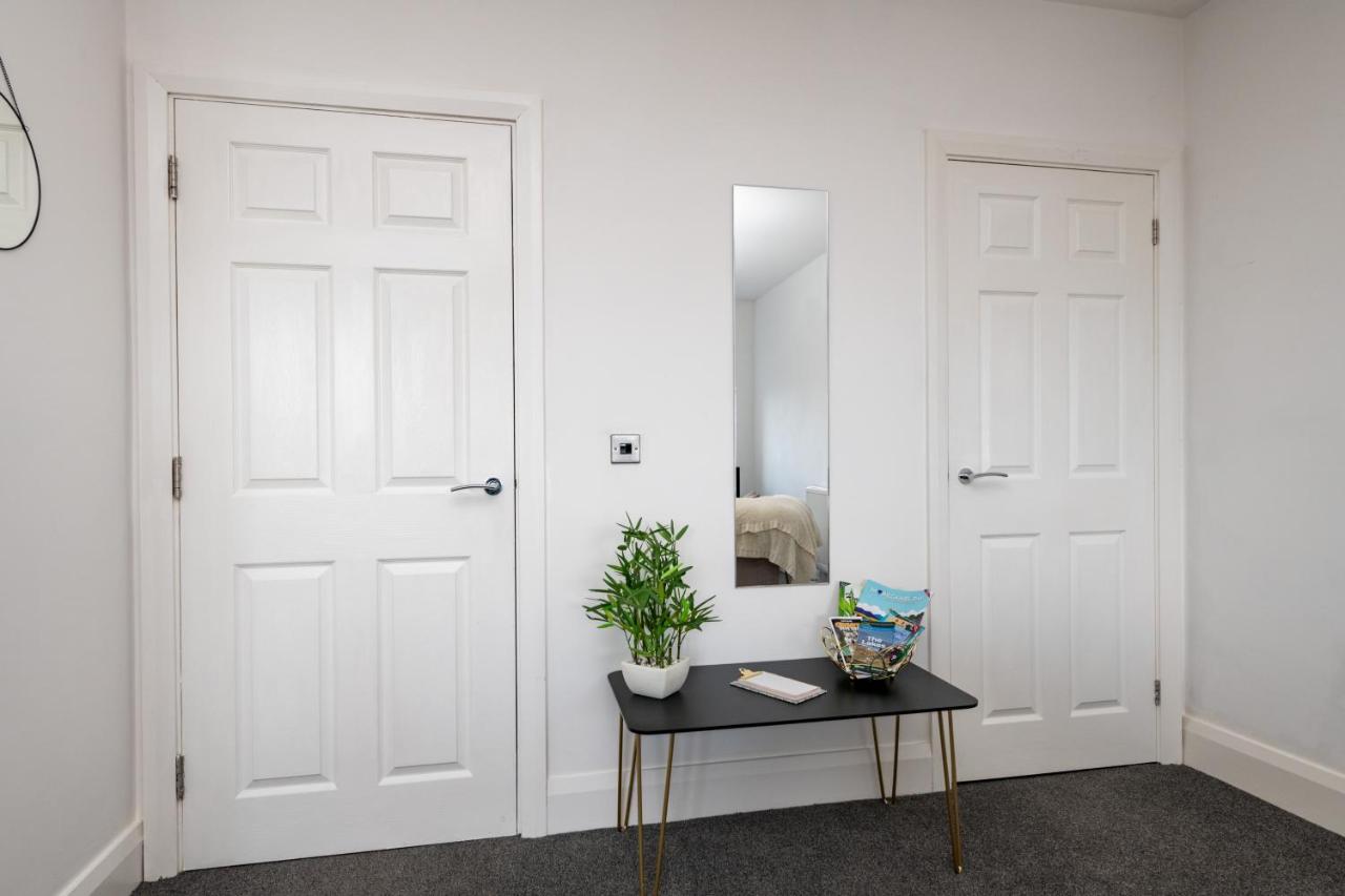 The Croston Balcony Apartment- Morecambe Central Promenade, Beach Front And Sea Views Εξωτερικό φωτογραφία